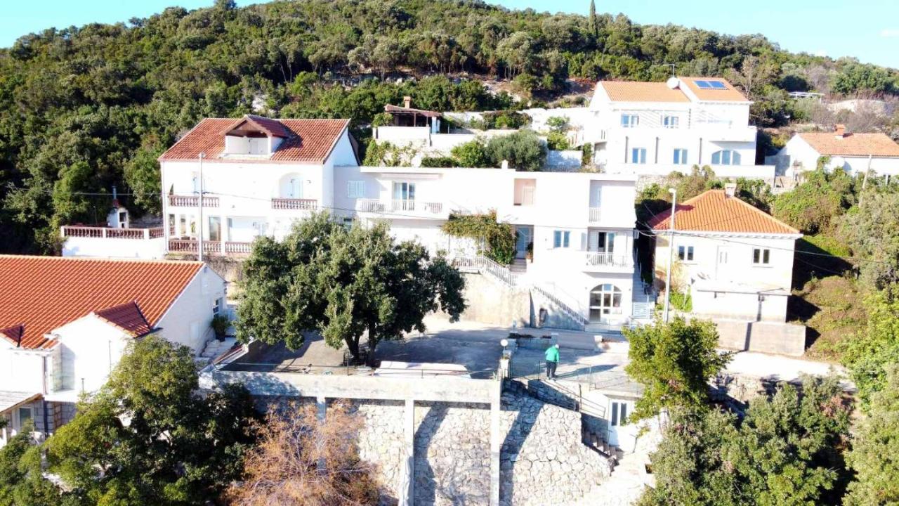 Apartments Becir Molunat Exterior foto